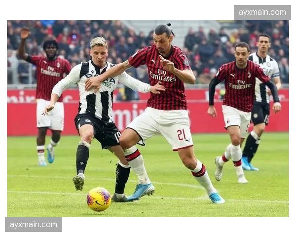 镜头捕捉:看台上沙特代表团现身,观战皇家社会对阵塞尔塔的比赛